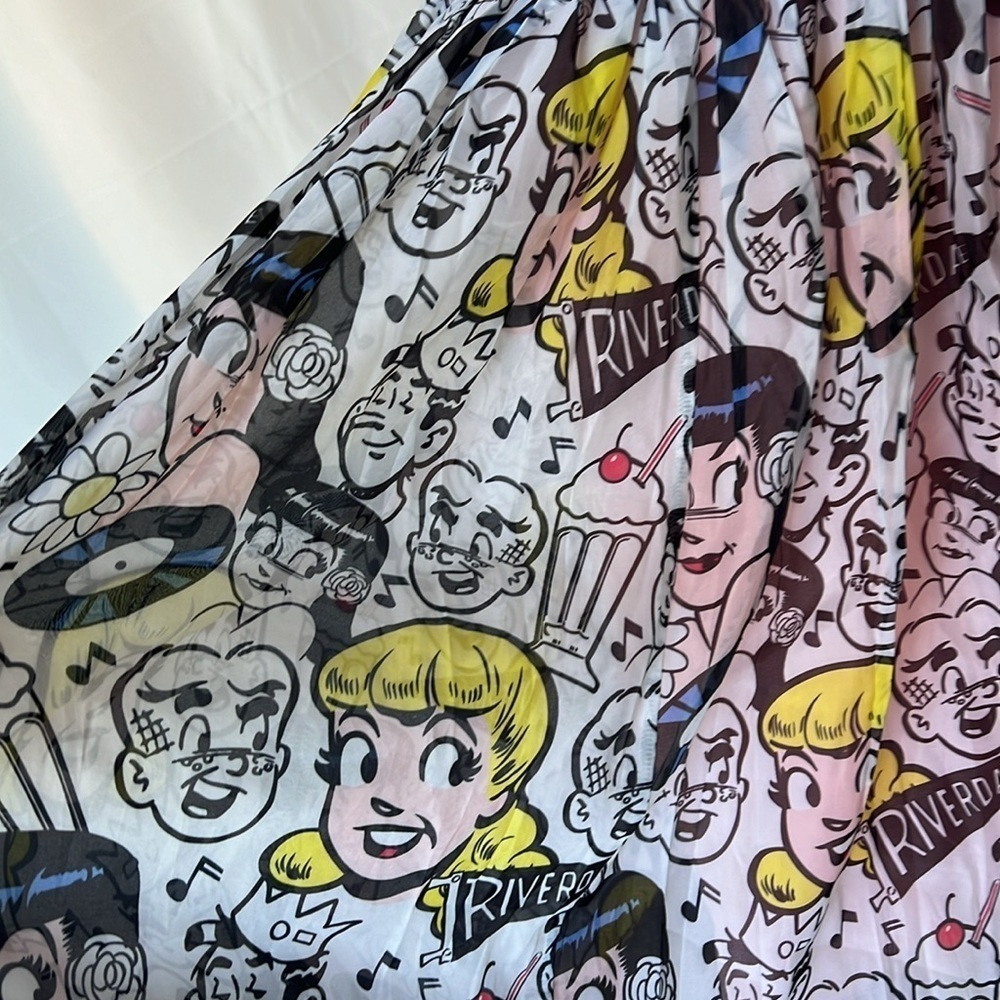 NWT Unique Vintage Betty and Veronica skirt - Picture 4 of 7